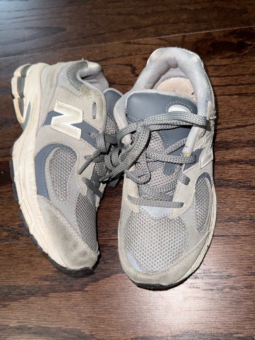 New Balance Kids' Gray and Cream Athletic Sneakers